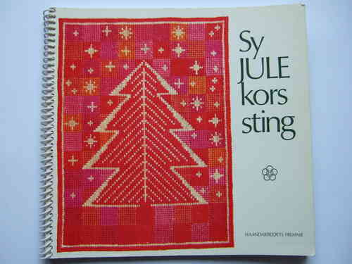 Sy Julekorssting / Crossstitch designed for Christmas